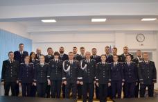 23 de polițiști avansați în grad cu ocazia Zilei României