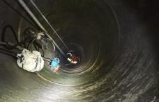 Câine căzut într-o fântână salvat de pompierii din cadrul Detașamentului Dorohoi - FOTO