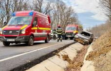 Două persoane au ajuns la spital în urma unui accident rutier - FOTO