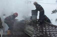 Coșul de fum, pericol de incendiu pentru o casă din Darabani