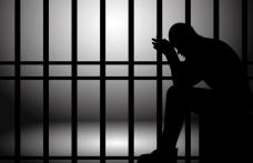 Bărbat de 72 de ani condamnat la 2 ani de închisoare pentru tenativă la viol