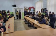 „Ora de civilizație” prezentată de jandarmi în două școli gimnaziale din comunele Lozna și Dersca
