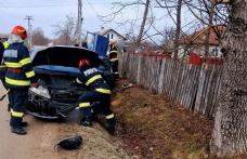 Bărbat rănit într-un accident rutier, la Dumbrăvița, după ce o mașină s-a răsturnat într-un șanț