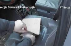 Doi șoferi, un italian și un bărbat din Botoșani, prinși încercând să mituiască polițiștii de la Rutieră