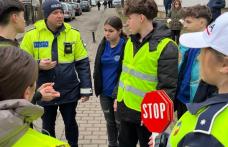 Activitate de educație rutieră - Patrula școlară în zona Școlii Gimnaziale „Mihail Kogălniceanu” Dorohoi