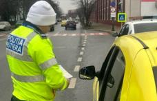 Amendă și suspendarea permisului de conducere pentru un dorohoian care transporta persoane în regim taxi