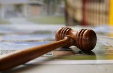 Bărbat de 63 de ani condamnat la un an și 6 luni pentru mărturie mincinoasă