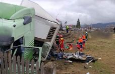 Bărbat din Ibănești mort după ciocnirea dintre un autoturism şi un camion - FOTO
