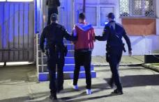 Botoșănean căutat pentru trafic şi consum de droguri, încătușat de jandarmi