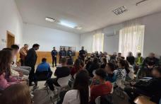 Jandarmii botoșăneni - activități preventive cu elevii Liceului Teoretic „Anastasie Bașotă” Pomârla