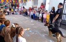 Pih și Ciua au încântat astăzi aproape 150 de copii - FOTO