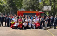 Pompierii botoșăneni alături de tinerii cu dizabilități din România și Grecia, într-o activitate specială de incluziune