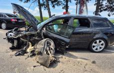 Accident la ieșirea din Dorohoi: Două persoane rănite în urma impactului dintre trei autoturisme - FOTO
