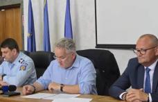 Județul Botoșani: instituțiile de urgență, mobilizate în contextul Codului Portocaliu de vijelii și Codului Galben de inundații