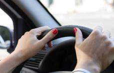 Tânără de 26 de ani depistată la volan, deși nu avea permis de conducere 