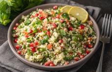 Salată de cuscus cu semințe de rodie