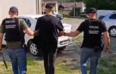 Doi tineri din Dorohoi prinși imediat după ce au spart un magazin