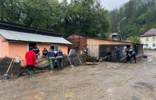 Solidaritate între salvatori: Pompierii din Botoșani, alături de colegii de la ISU Suceava, în misiune la Broșteni - FOTO