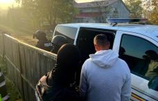 Botoșănean ridicat de acasă în cătușe și dus la Penitenciarul Botoșani