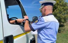 Razie în trafic - Poliția, cu ochii pe transportatorii de persoane