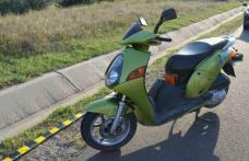 Depistat la volanul unui scuter, fără a deține permis de conducere