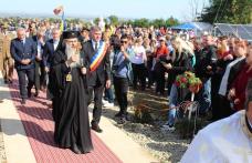 Ibăneștiul a trăit un moment istoric: Sfințirea Crucii monumentale de pe Dealul Măgurii