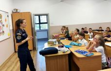 Polițiștii de siguranță școlară - Activități de informare și prevenire în prima lună a anului școlar