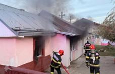 Două aspiratoare depozitate lângă o sobă încinsă s-au aprins și au produs panică la Ștefănești