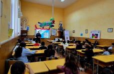 20 de activități de prevenire a faptelor antisociale în mediul școlar realizate de jandarmii botoșăneni
