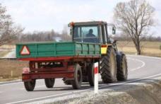 Tractor fără asigurare, ITP și plăcuțe cu numere de înmatriculare oprit în trafic de polișiștii botoșăneni