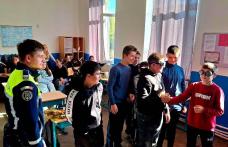 Activități de siguranță școlară cu elevii din Mihăileni în cadrul campaniei „Dorințe îndeplinite la vârste potrivite”