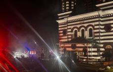 Incendiu la Catedrala din Dorohoi. Pompierii acționează pentru lichidarea flăcărilor – FOTO