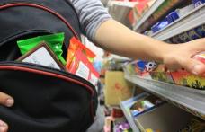 Persoană reținută pentru furturi repetate din magazine