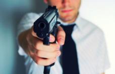 Amendă de peste 2.000 de lei și dosar penal pentru un pistol de jucărie