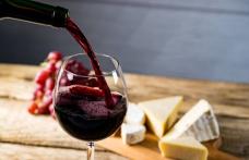 Vinul roșu ajută la echilibrarea florei intestinale