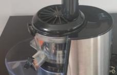 Vând storcător de fructe și legume la rece