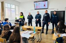 Acțiuni preventive efectuate de polițiști în unitățile de învățământ