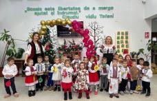 Proiect de parteneriat educațional „Crăciunul vine cu prieteni noi” - FOTO