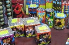 Peste 200 de articole pirotehnice ridicate de polițiști