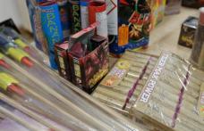 Articole pirotehnice ridicate de polițiști la Ștefănești și Cordăreni