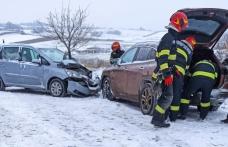 Accident la Cristinești! O femeie a ajuns la spital după impactul dintre două mașini