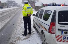 Peste 30 de sancțiuni contravenționale aplicate de polițiști într-o acțiune desfășurată la Săveni