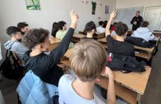 Peste 1500 de elevi au participat la activități preventive cu jandarmii botoșăneni