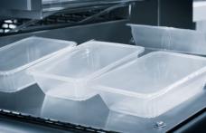 Ce boli poate provoca mâncatul din recipiente din plastic?