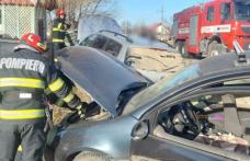 Două autoturisme implicate într-un accident rutier produs în urmă cu puțin timp - FOTO