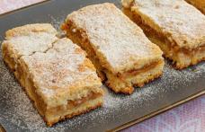 Prăjitură cu mere turnată