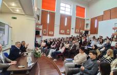 O întâlnire cu literatura vie în CNGG Dorohoi: Dan Lungu și Viorel Ilișoi