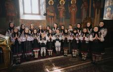 Lorena Dupu lansează o interpretare emoționantă a rugăciunii „Tatăl nostru” alături de Grupul „Cununița”