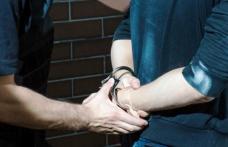 Tânăr arestat preventiv pentru furt calificat și tentativă la operațiuni financiare în mod fraudulos