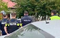 Trei tineri arestați pentru violare de domiciliu, distrugere și lovire